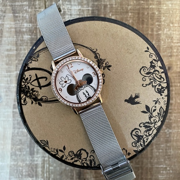 Disney Accessories - Women’s Minnie Mouse watch
